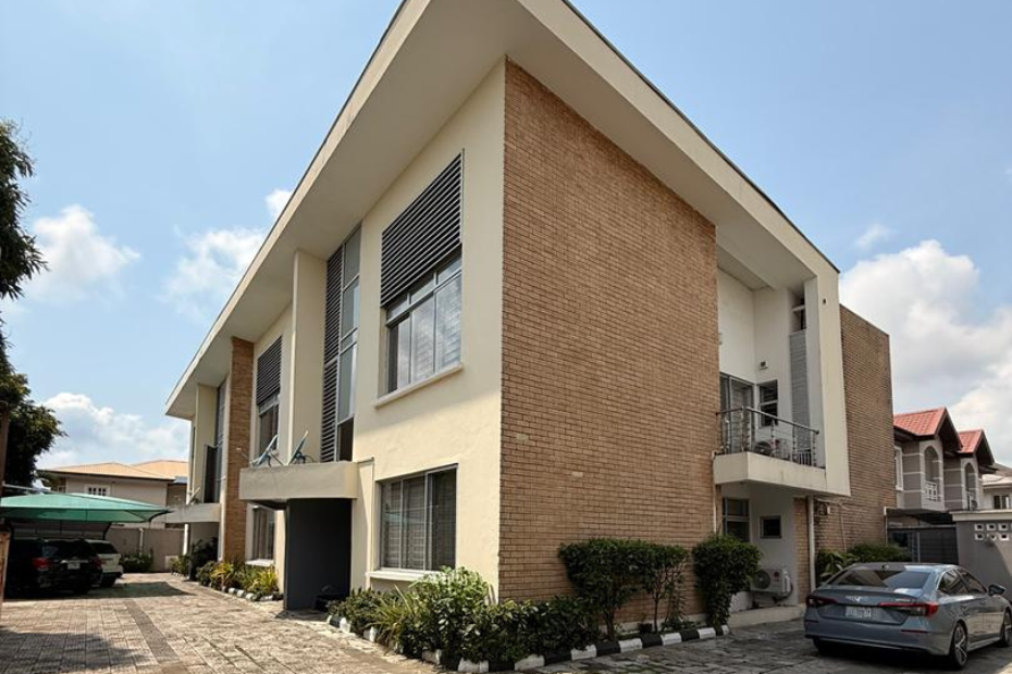 4 Bedroom Terrace
