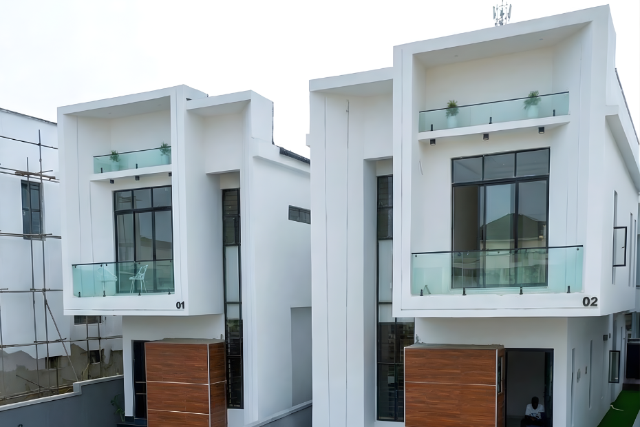 5 Bedroom Fully Detached House