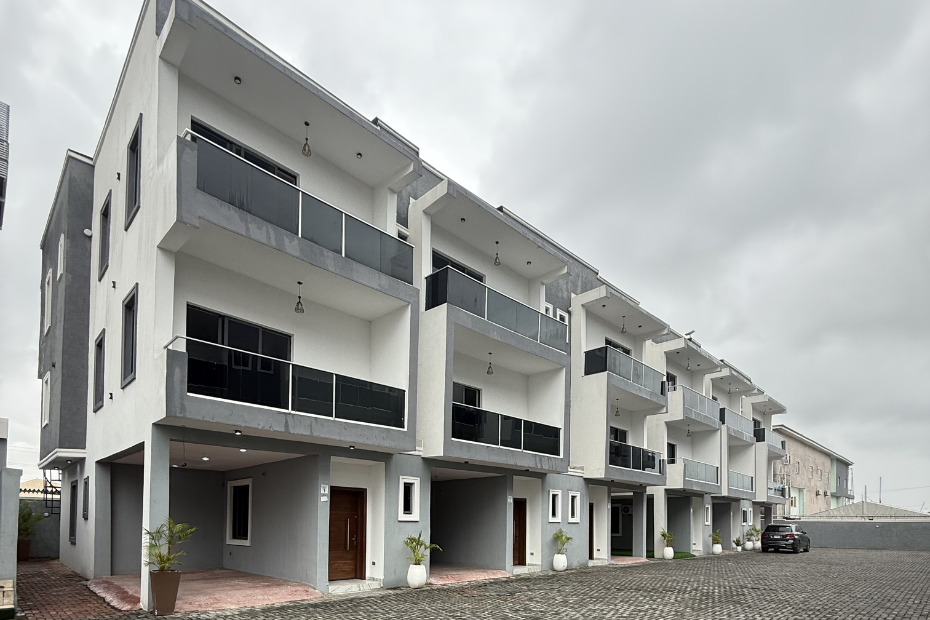 4 Bedroom Terrace